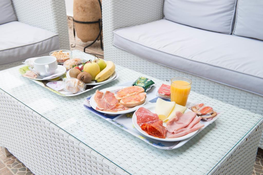 Hostal Residencia Europa Punico Ibiza Town Ngoại thất bức ảnh