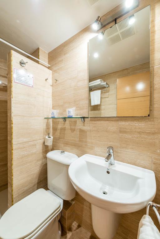 Hostal Residencia Europa Punico Ibiza Town Ngoại thất bức ảnh