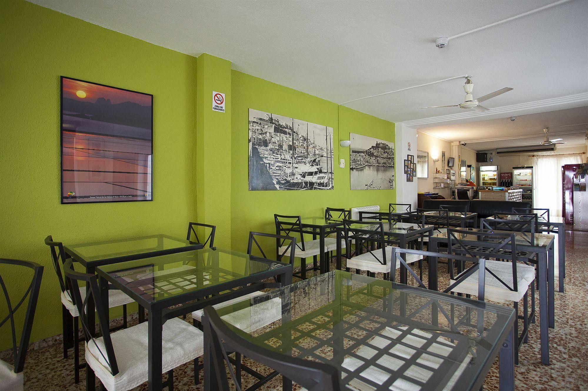 Hostal Residencia Europa Punico Ibiza Town Ngoại thất bức ảnh