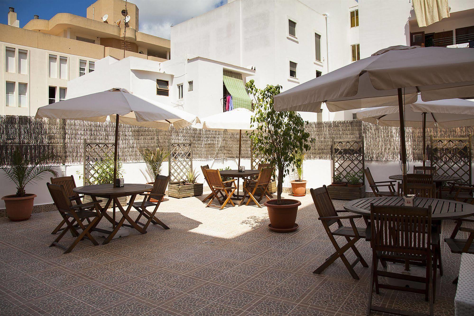 Hostal Residencia Europa Punico Ibiza Town Ngoại thất bức ảnh